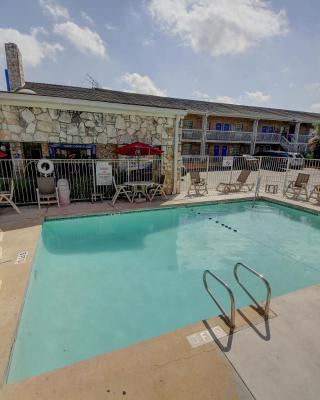 Motel 6-San Antonio, TX - Northwest Medical Center