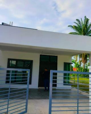 Aiman's Rose HomeStay