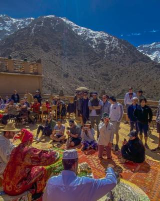 Kasbah Du Roches Armed