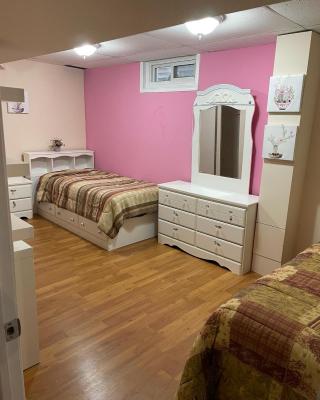 Cute 2 beds room , for females only