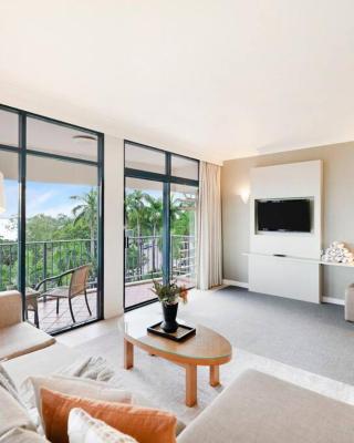 Corner Balcony Suite on the Esplanade with Pool