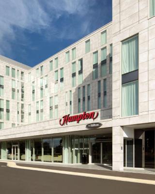 Hampton By Hilton London Stansted Airport