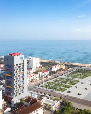 Wink Hotel Tuy Hoa Beach - 24hrs stay & Rooftop Pool Bar