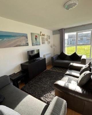 Lovely 3 Bed Bungalow, Sleeps 6, In A Beautiful Location In Cornwall Ref 85070p