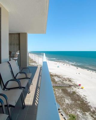 Stunning Views, 3BD/2BA w/ Private Balcony