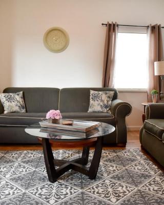 Cozy & Family Friendly Pittsburgh Home Sleeps 6