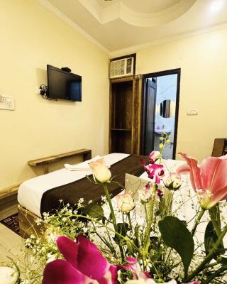 Staybook Hotel Jai Balaji, Paharganj, New Delhi Railway Station