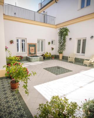 Palacio el Duende-Parking privado-terraza Vista Catedral old town