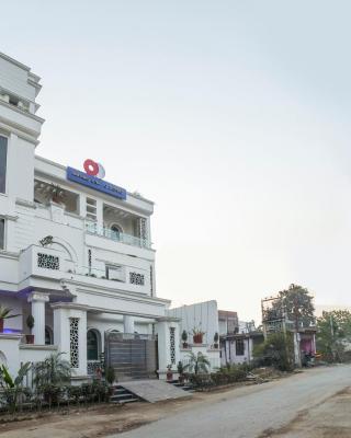 OYO Flagship 63319 Hotel Corinthian