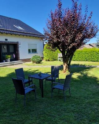 Fewo Hoheeifel, 1 Haus mit 2 Apartments 5 Schlafzimmer in Kelberg Nähe Nürburgring