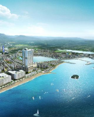 Sokcho Chonpines Beach Hotel