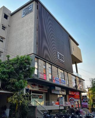 The Living Hub Business Hotel, Kolhapur