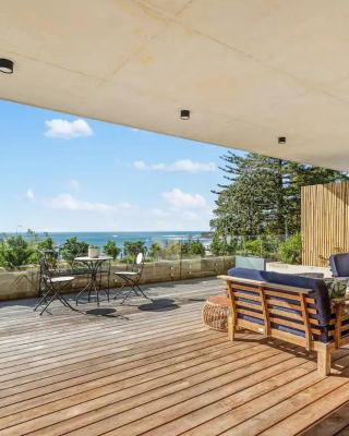 Ocean Views, Deck and Parking at Beach Apartment