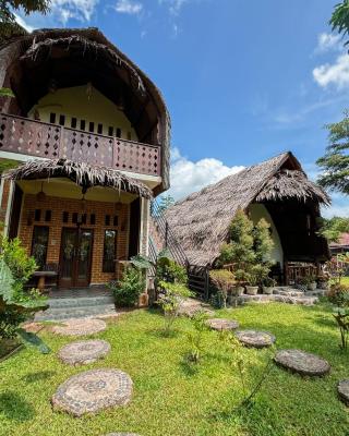Sumatra Orangutan Treks Villa