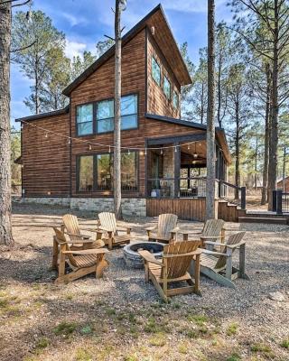 Family Getaway 10-Bed Cabin w Hot tub & Firepit