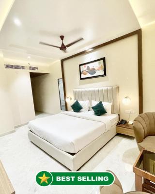 HOTEL VEDANGAM INN ! VARANASI - Forɘigner's Choice ! fully Air-Conditioned hotel with Parking availability, near Kashi Vishwanath Temple, and Ganga ghat