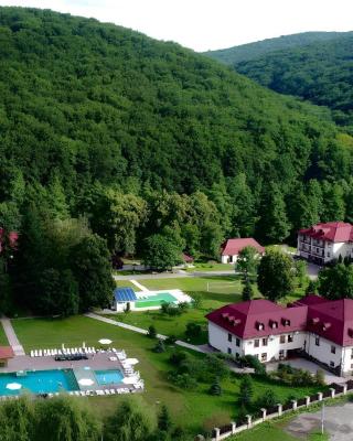 Bogolvar Retreat Resort