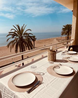 Precioso apartamento con chimenea y vistas al mar