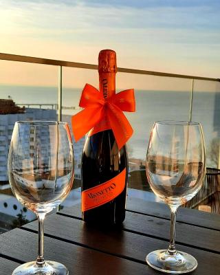 Comfortable Apartment A103 SEA VIEW 10th floor PARKING FREE