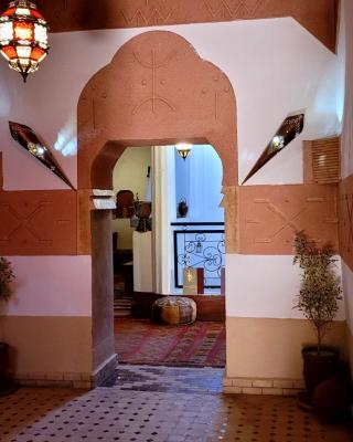 Tafsut dades guesthouse stay with locals