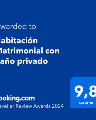 Habitación Matrimonial con baño privado