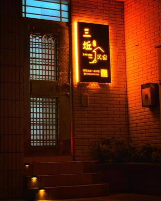 Three-night homes