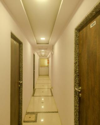 OYO Hotel Stayland Near Juhu Beach