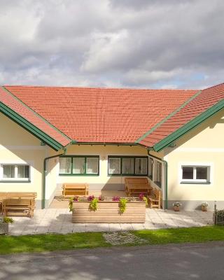 Gästehaus Hebalm, Family & Friends auf 900 m2 Wohnfläche erleben, Alleinnutzung möglich