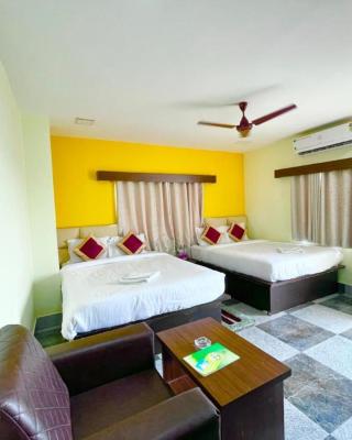 Goroomgo Coral Suites Puri Near Sea Beach with Swimming Pool - Parking Facilities