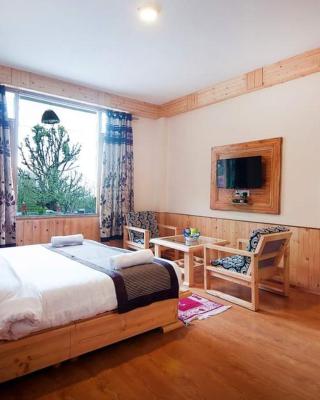 Manali Aastha Resort -A Luxury Mountain View Cottages