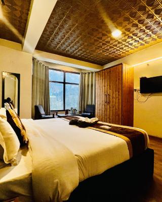 Hotel Green Link -#Near volvo bus stand #Mountain view #river view #open terrace