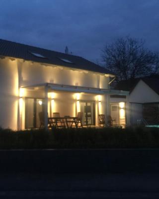 HausGregor, Messe 15 min, City 20 min und Erholung im Grünen