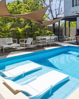 ISLA VILLA 2 Luxury Pool Villa near beach with karaoke video games barbecue