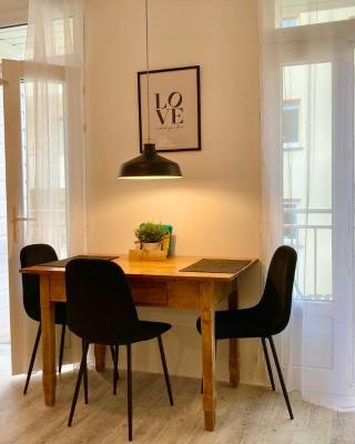 Living at Saarpartments -Adults Only- Business & Holiday Apartments with Netflix for Long- and Short term Stay, 3 min to St Johanner Markt and Points of Interest