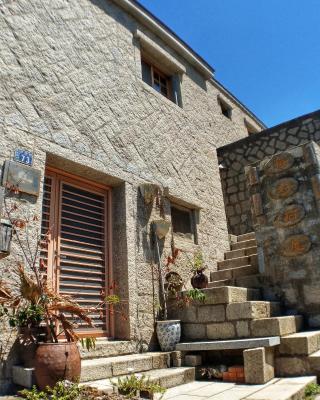 芹壁梅好石屋 Mayhao Stone House