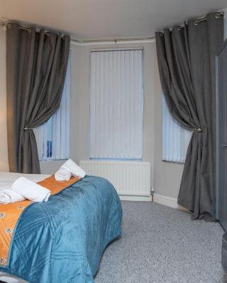 1 BDR apartment at QUEENS UNI by Belfast City Breaks