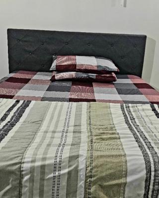 Bright and Cozy Room with Free Parking