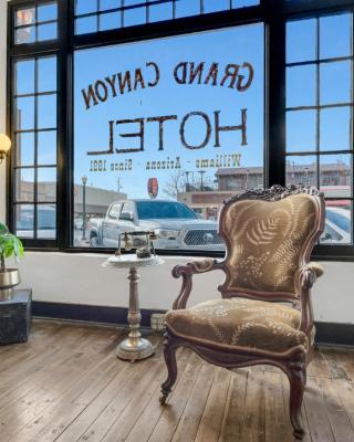 The Historic Grand Canyon Hotel