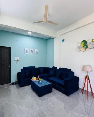 Home Escape 2BHK Apartment Near Bombay Hospital