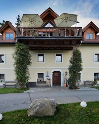 Little Farm Apartments