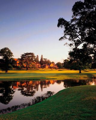 Hanbury Manor Marriott Hotel & Country Club