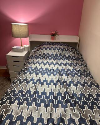 Sweet 1 bed room, for female only