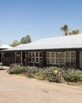 Saltbush Retreat