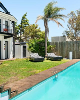 Neighbourgood 1st Crescent Camps Bay