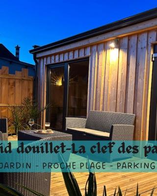 Le Nid douillet proche de la mer. La clef des paons