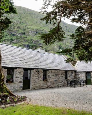 Gap of Dunloe Shepherd's Cottage
