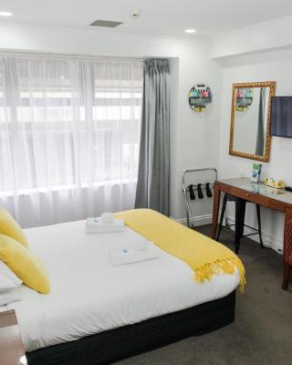 A City Stay Holiday on Queen Street