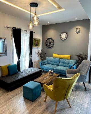 Luxurious/Modern Vacation Home (Clair De Lune)