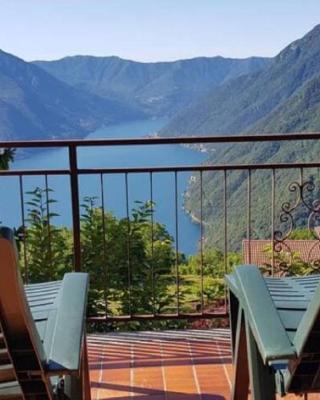 VillaMarinaPigra Lake View Apartments