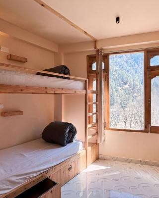 Grham Hostel Kasol, Katagla